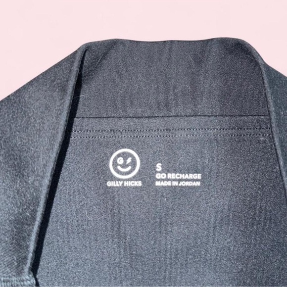 Gilly Hicks Black High-Waisted Shorts - Picture 3 of 3